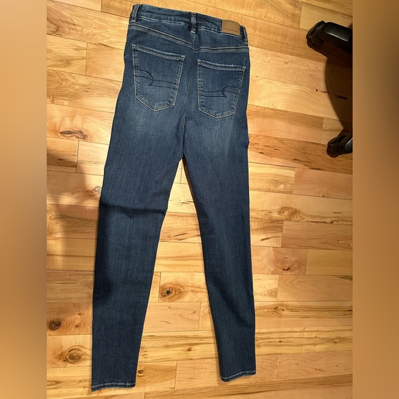 AE Curvy Super Hi-Rise Jeggings - Picture 3 of 5